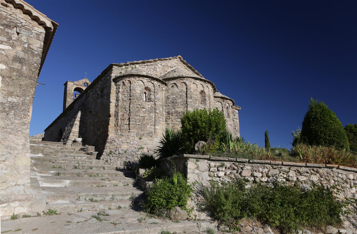 Churches and chapels, where you can hear the silence