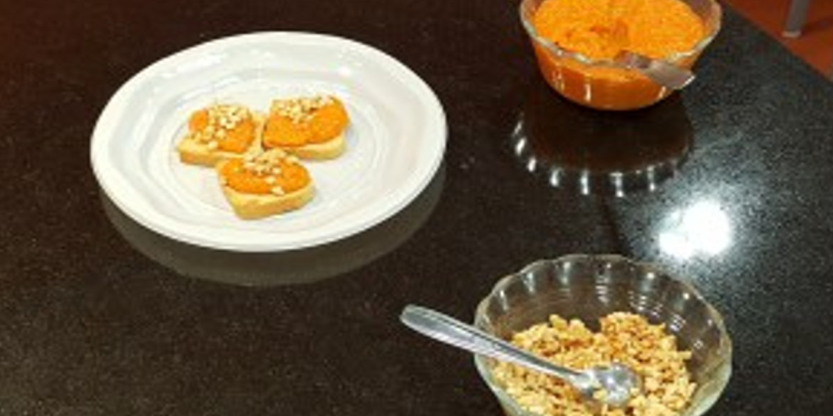 Paté de pebrot i ametlla